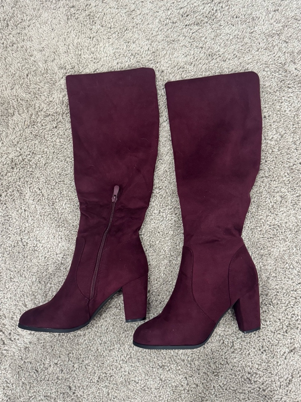 Women's Tall Block Heel Boots in Burgundy